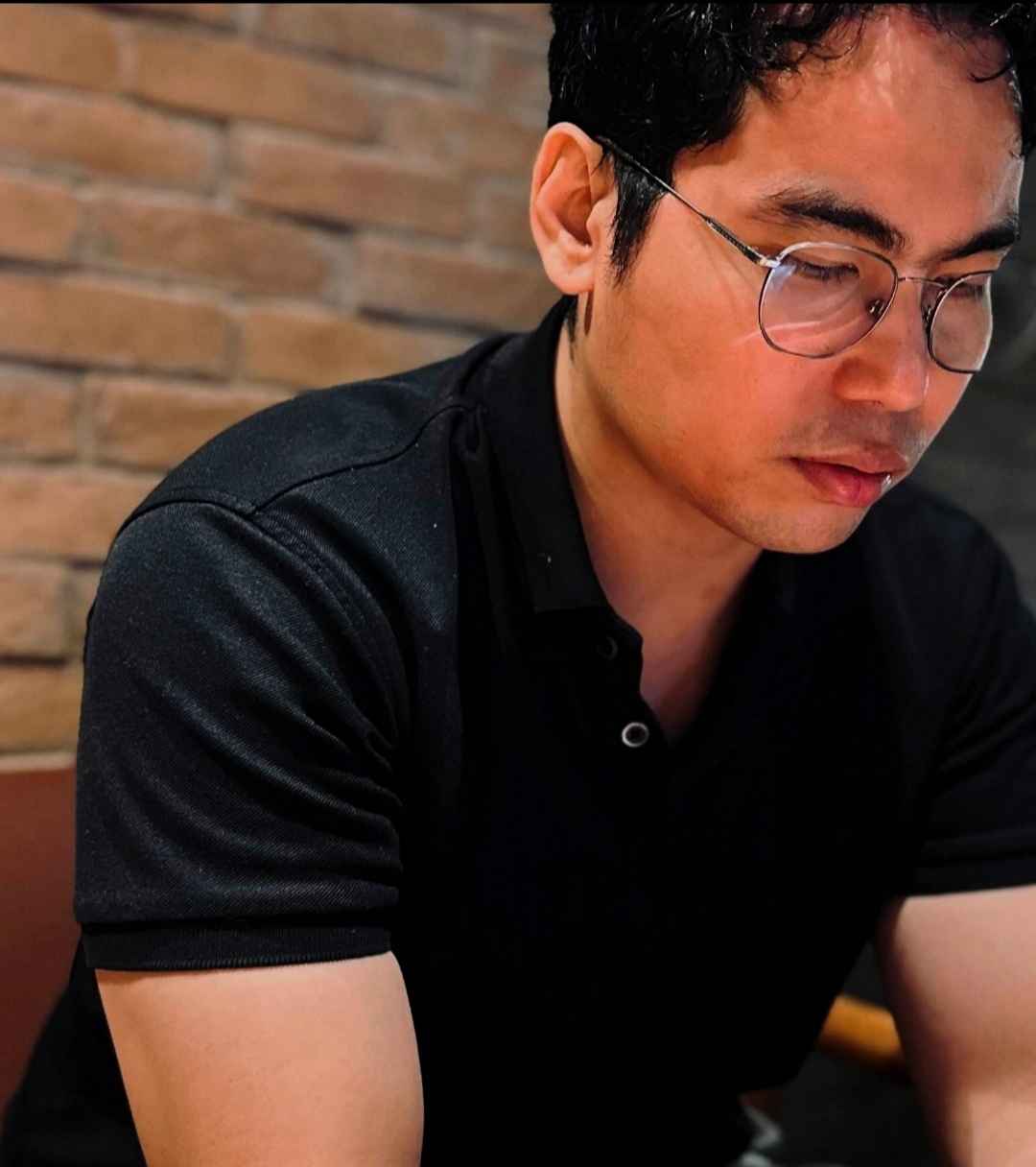 ROBERTO TAN